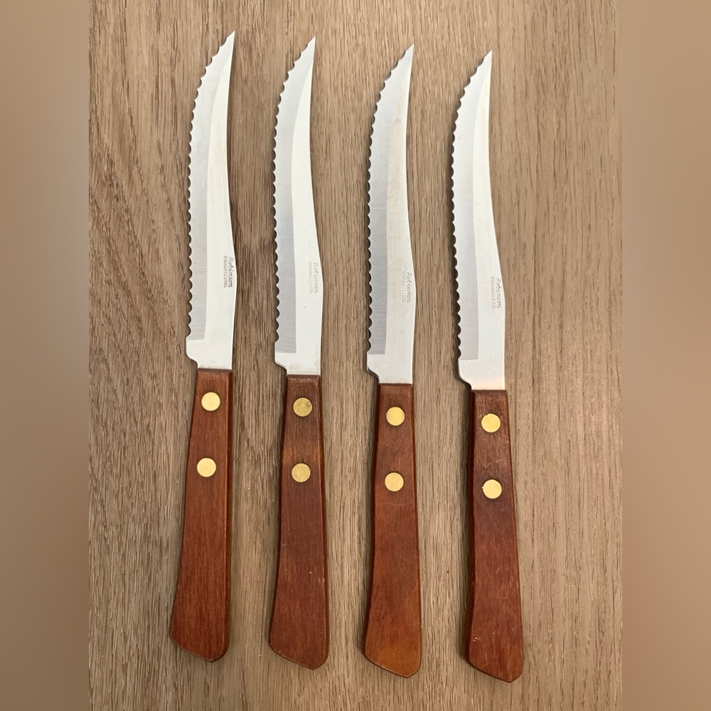 3/$25 Vintage wood handled stainless steel serrated steak knives set 4 Robinson